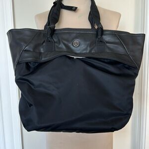 Lululemon Tote